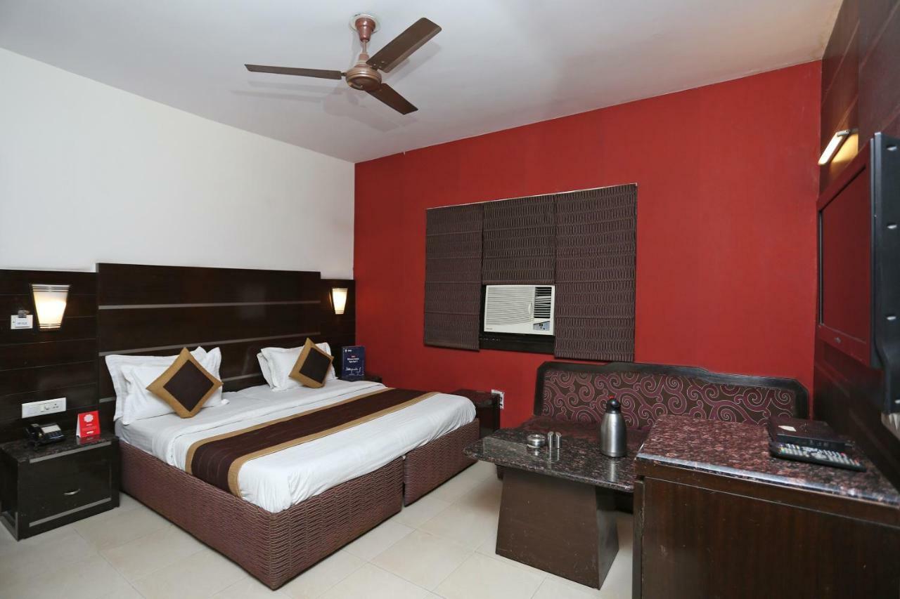 Oyo 13541 Otani Hotel Delhi  Exterior photo